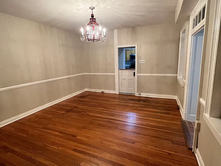340 N Market St — Photo 50