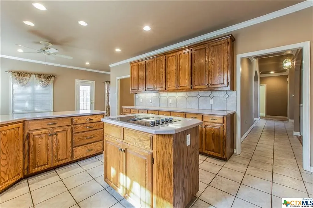 Building Photo - 6110 Fawn Meadows Dr