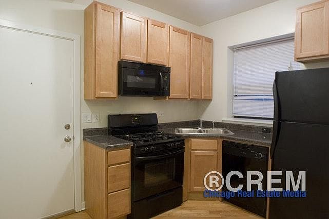1st image of 7609 N Bosworth Ave APT 3S