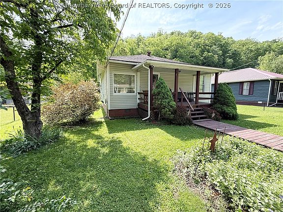 2nd image of 75 Janie Ave