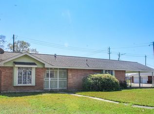 13802 Hollypark Dr, Houston, TX 77015