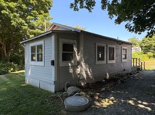 10 Main Pl, Groton, CT 06340