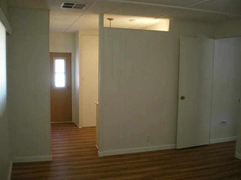 101 San Mateo Cir — Photo 12