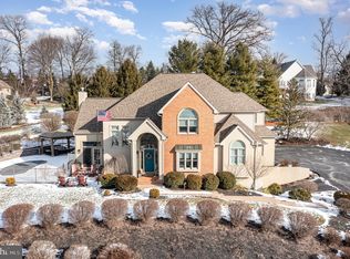 325 E Woods Dr, Lititz, PA 17543