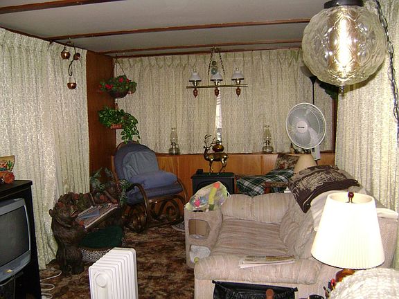 4th image of 160 Cowlitz View Dr