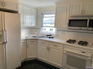 22 Avenue B FLOOR 2, Lodi, NJ 07644