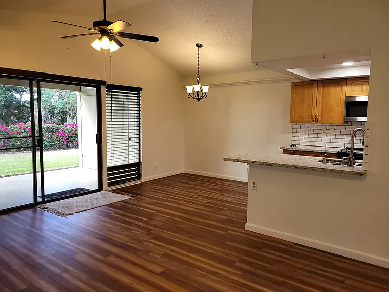 98-1700 Kaahumanu St #A — Photo 2