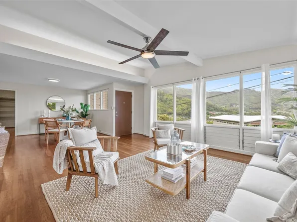 3654 Kumu St, Honolulu, HI 96822