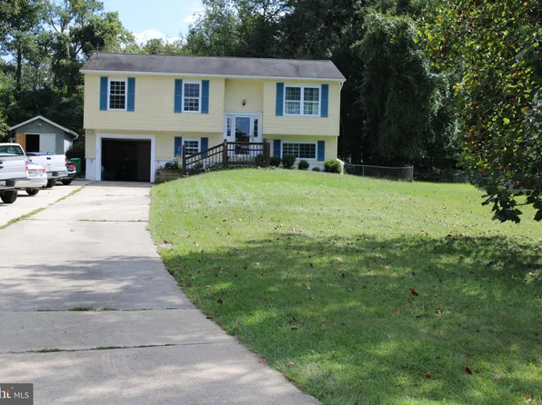 10709 N Lansdale St, Glenn Dale, MD 20769