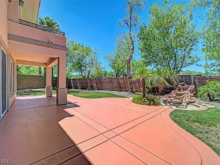 229 N Buteo Woods Ln — Photo 79