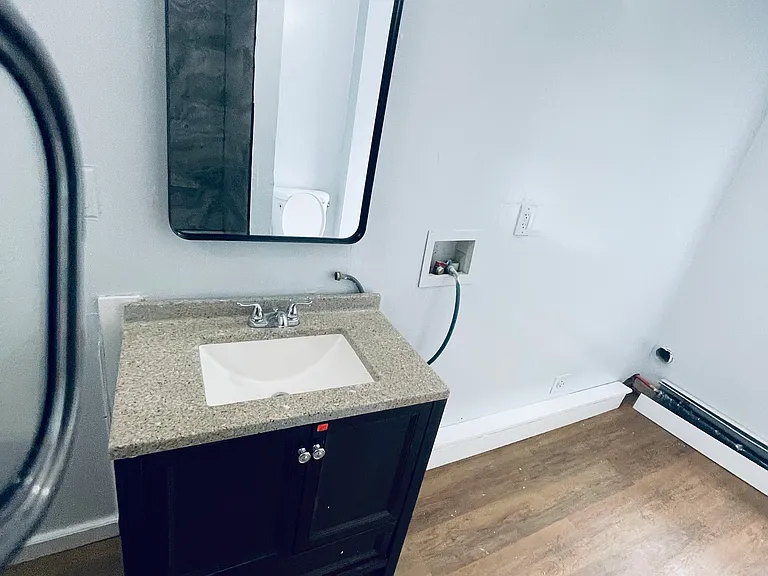 184 Bartlett St #1 — Photo 5