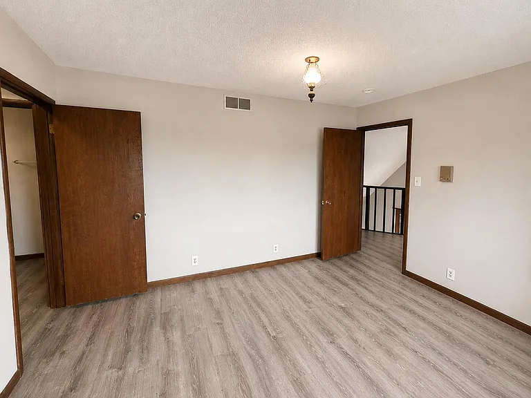 4284 State Road J — Photo 35
