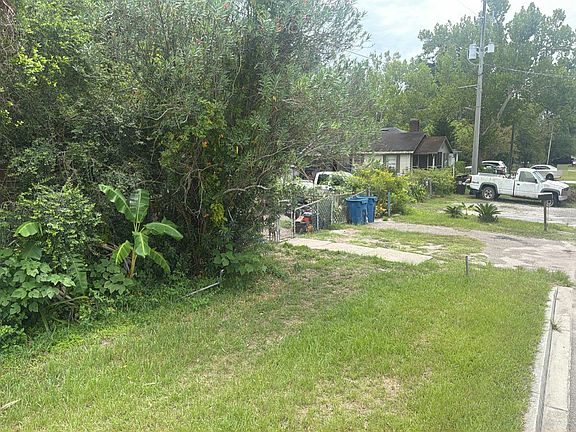 3rd image of 12659 Palmetto St