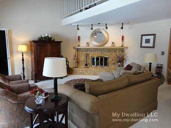 2nd image of 10039 N Kirkland Ct