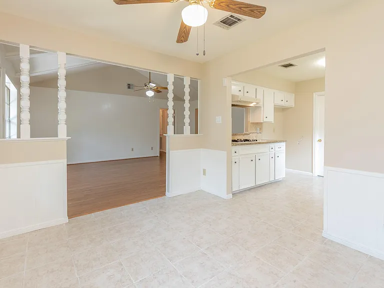 2623 Longleaf Pines Dr — Photo 10