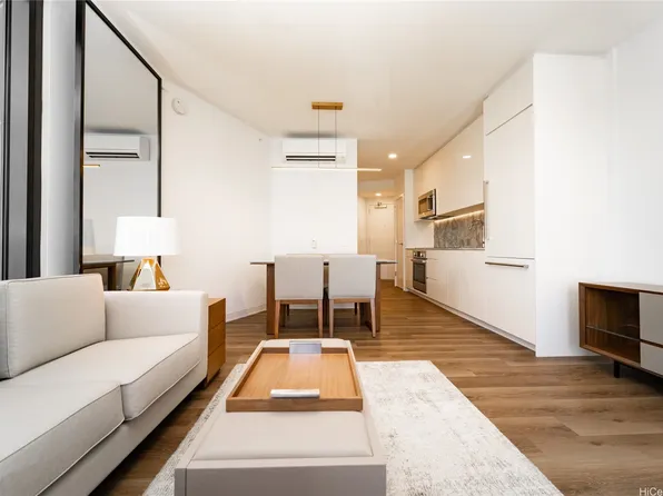 987 Queen St #1917, Honolulu, HI 96814