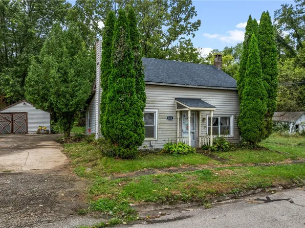 149 Main St, Harveysburg, OH 45032