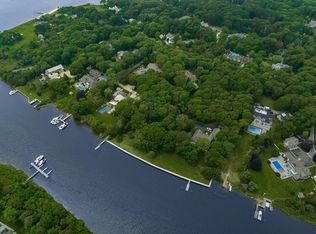 46 Cedar Ln, Remsenburg, NY 11960