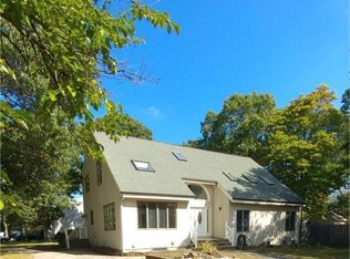 107 Silverwood Ct, Toms River, NJ 08753