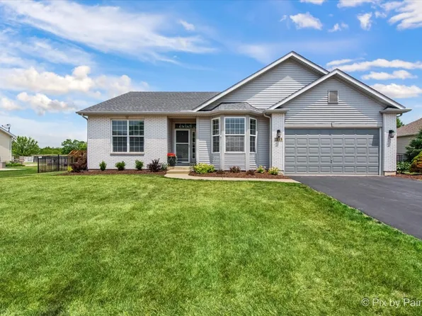 2213 Tyler Trl, McHenry, IL 60051