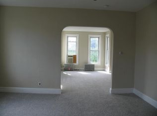 257 Academy Ave #2, Providence, RI 02908