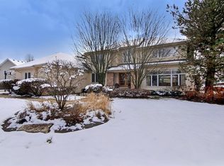 311 Butternut Dr, Buffalo Grove, IL 60089