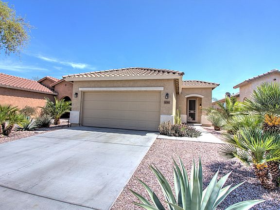 2nd image of 32351 N Hidden Canyon Dr