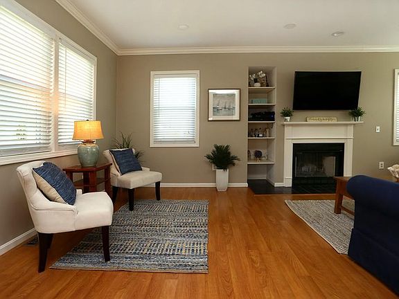 5th image of 51 Juniper Wood Dr