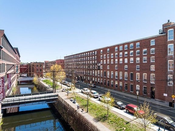 2nd image of 240 Jackson St APT 314