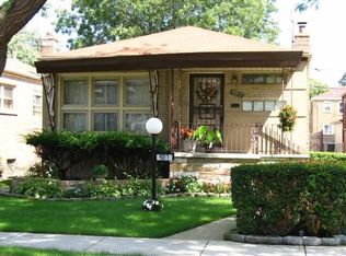 9017 S Merrill Ave, Chicago, IL 60617