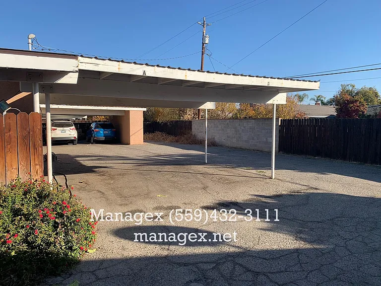 6060 N Poplar Ave #A — Photo 3