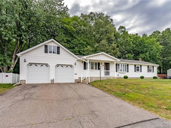 11 Quaker Lane, Enfield, CT 06082