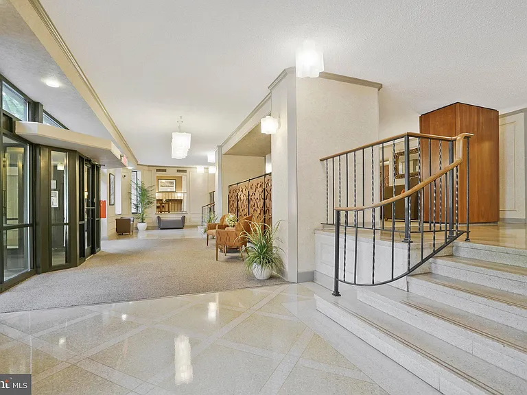 5904 Mount Eagle Dr #1609 — Photo 19