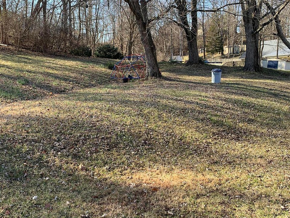 4020 E Pages Ln, Louisville, KY 40272 Zillow