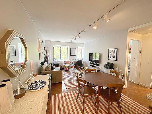 1st image of 118 W 16th St #2