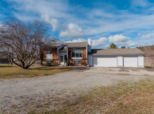 6117 N Mitchell Dr, Otis Orchards, WA 99027