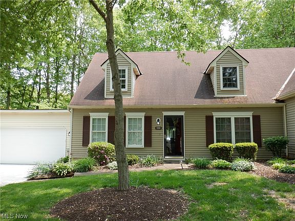 3rd image of 2234 Pine Tree Ln #17