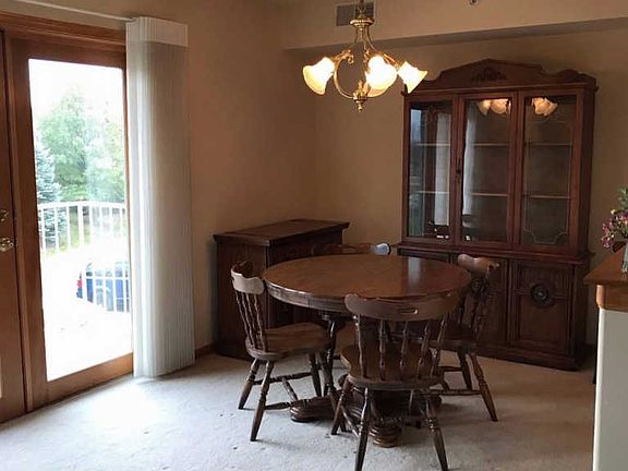 5th image of 807 Swan Dr