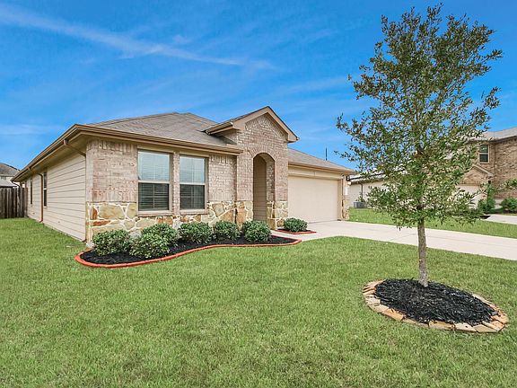 3rd image of 6806 Amber Cliff Ln