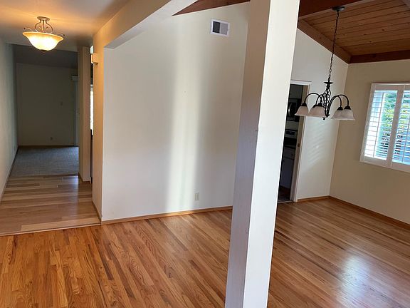 4th image of 73 Buckingham Dr