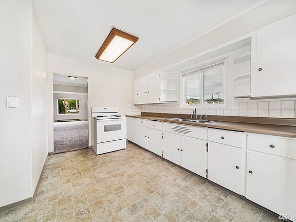 5th image of 532 Karr Ave