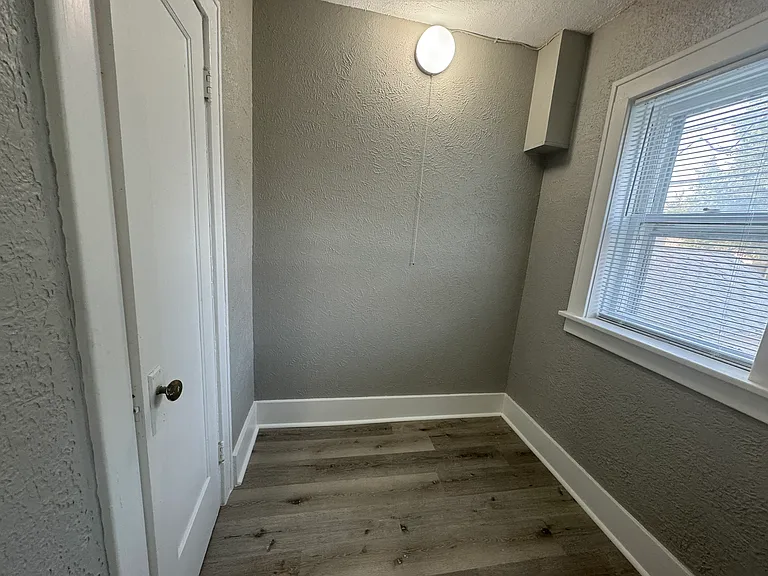 5102 Capitol Ave #10 — Photo 9