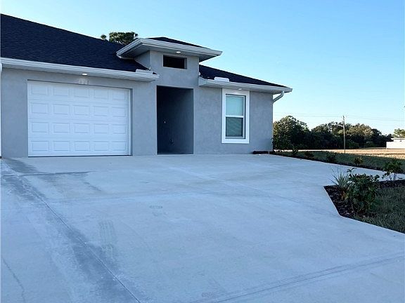 3rd image of 2420-2504 NW 15th Pl