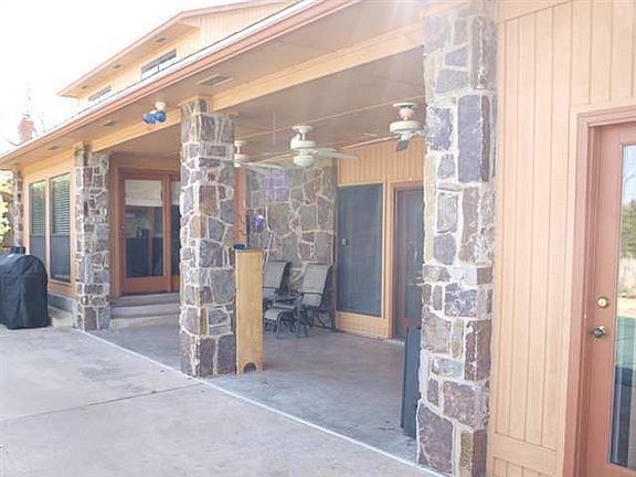 4th image of 3008 NE Heritage Ln