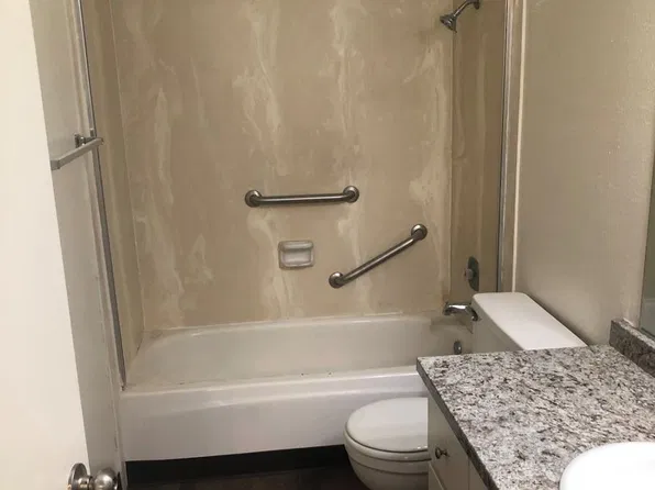 The Woodside, 3212 E Ashcroft Ave #10-133, Fresno, CA 93726