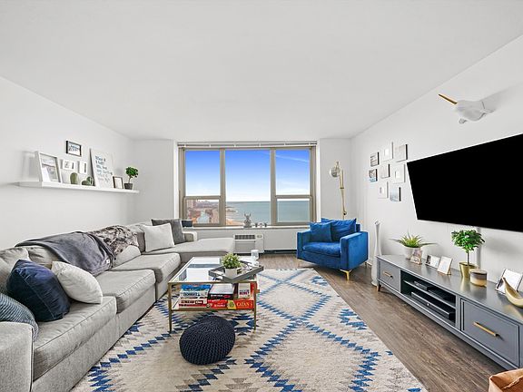 2nd image of 1550 N Lake Shore Dr APT 31E