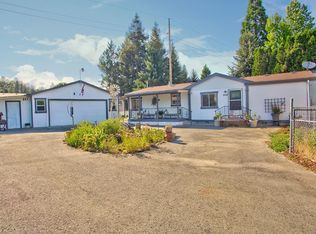 1014 Idle Ct, Grants Pass, OR 97527