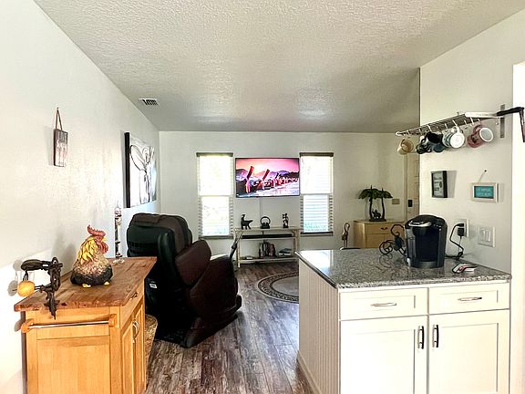 4th image of 8160 Alhambra Ct