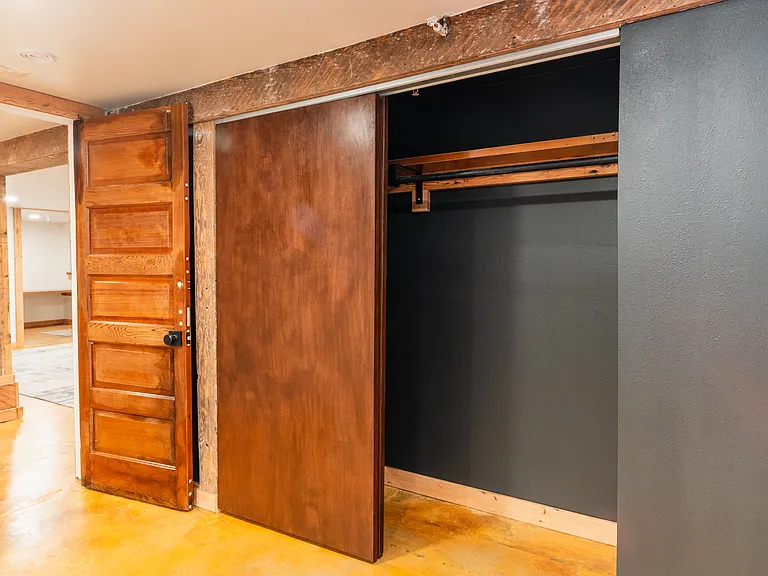 1815 NW Hoyt St #1 — Photo 14