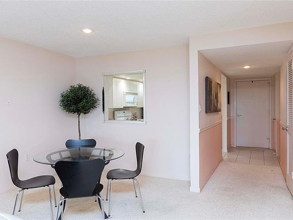 4th image of 4452 GARNET DRIVE #306